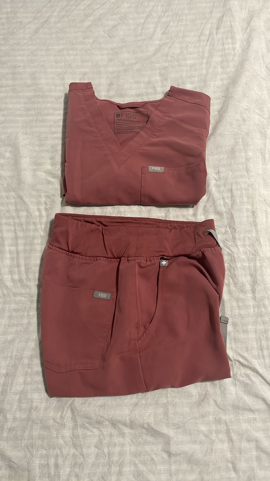 Figs Scrub Set
