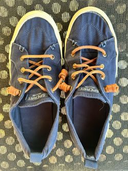Sperry Crest Vibe Navy Canvas Sneakers size 8.5