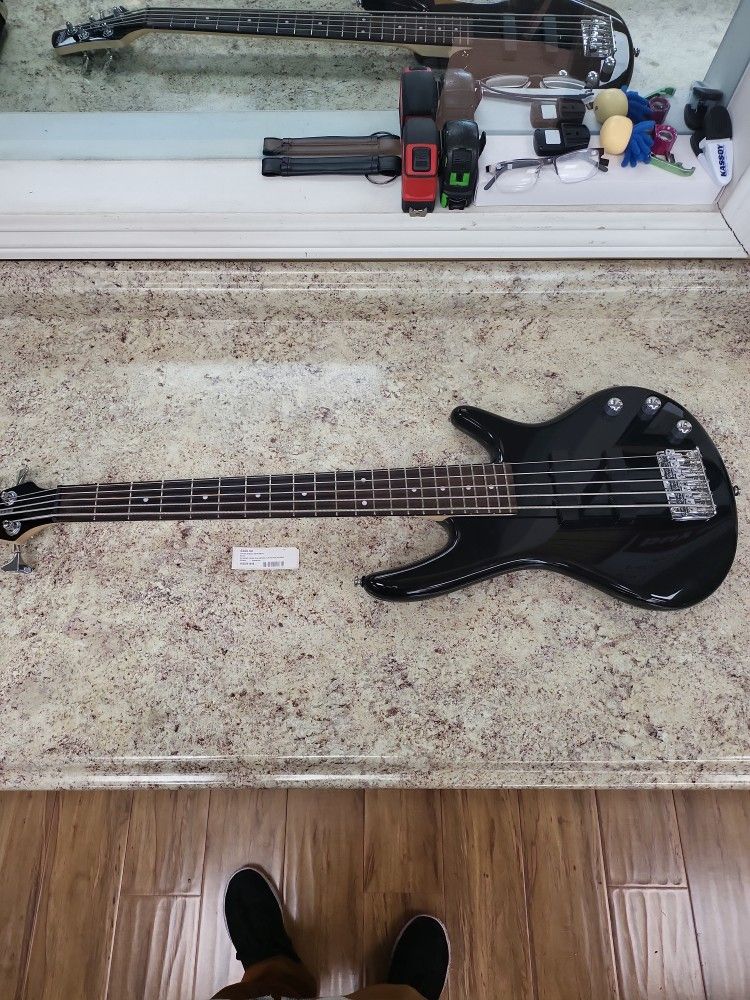 Gio Ibanez 5 String Bass