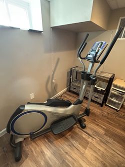 Pro-Form ZE3 Elliptical