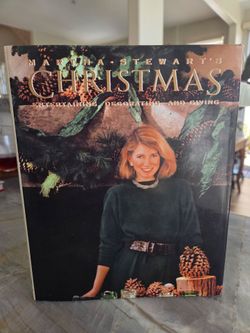 Vintage 1989 Martha Stewart's Christmas Cookbook and Decor Dust Jacket First Edition First Printing