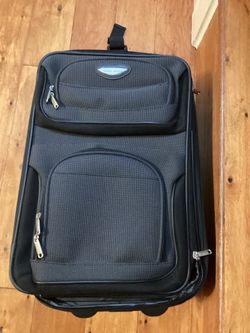 Carry On Luggage.  ( Black ) Excellent Condition.
