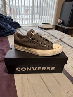 Brown Converse Chuck Taylor All Star, Men’s Size 9