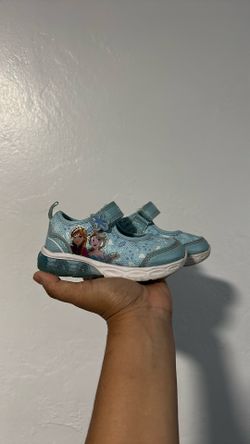 Frozen Girl Sneakers Size 6 Toddler