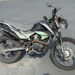 Raven 250 Enduro Motorcycle