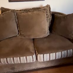 Two Piece Sofa/loveseat Set $150 OBO 