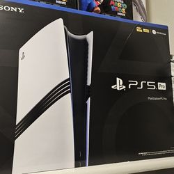 Playstation 5 PRO + 2 controllers + 2TB SSD