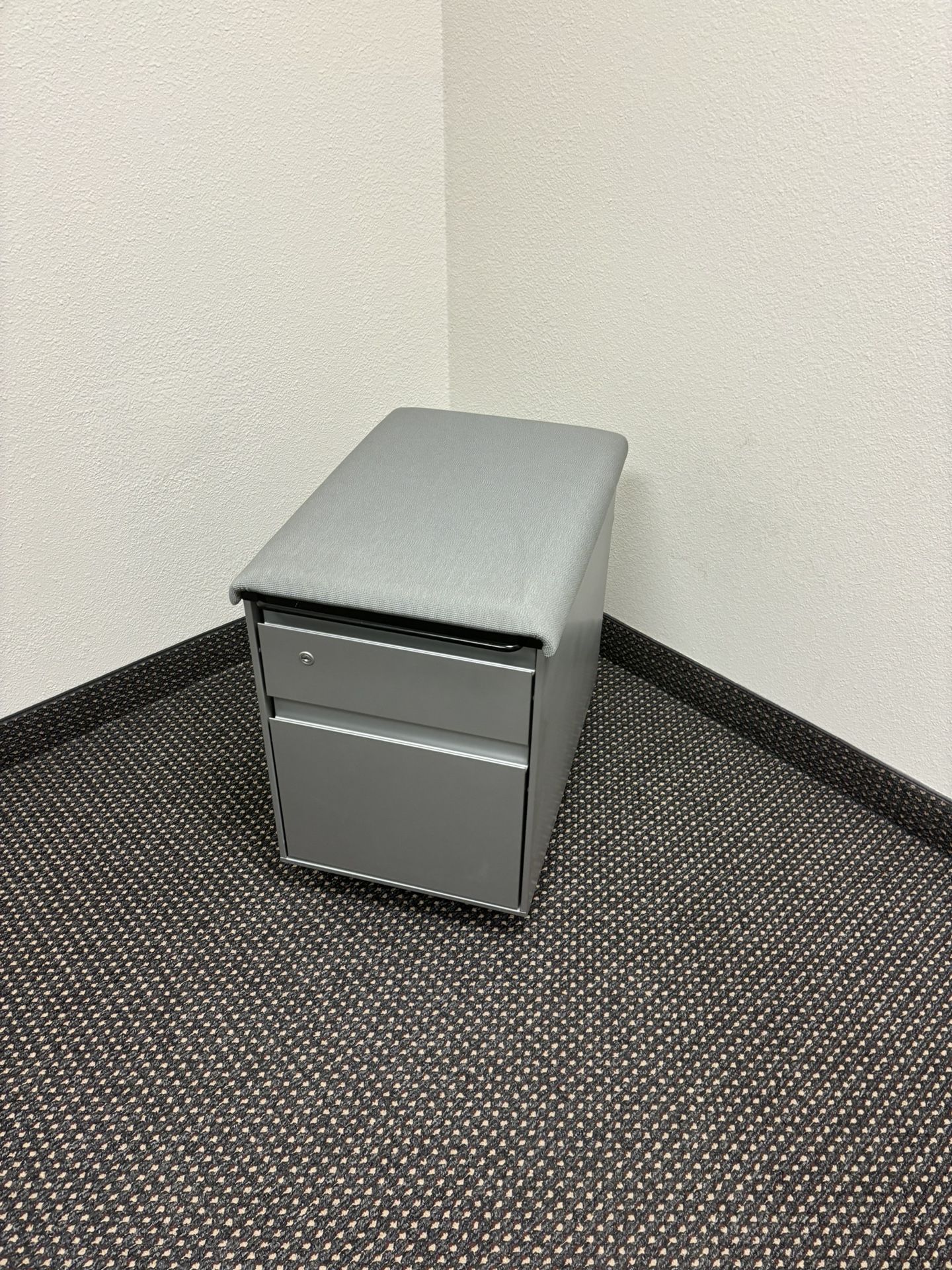 2 Drawer Seated Filing Cabinet On Wheels