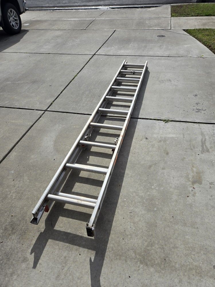 22 Ft Ladder 