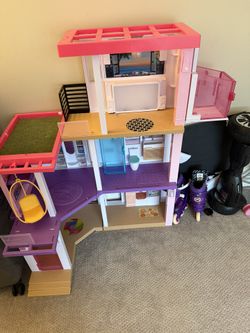 Barbie Dream House With Elevator