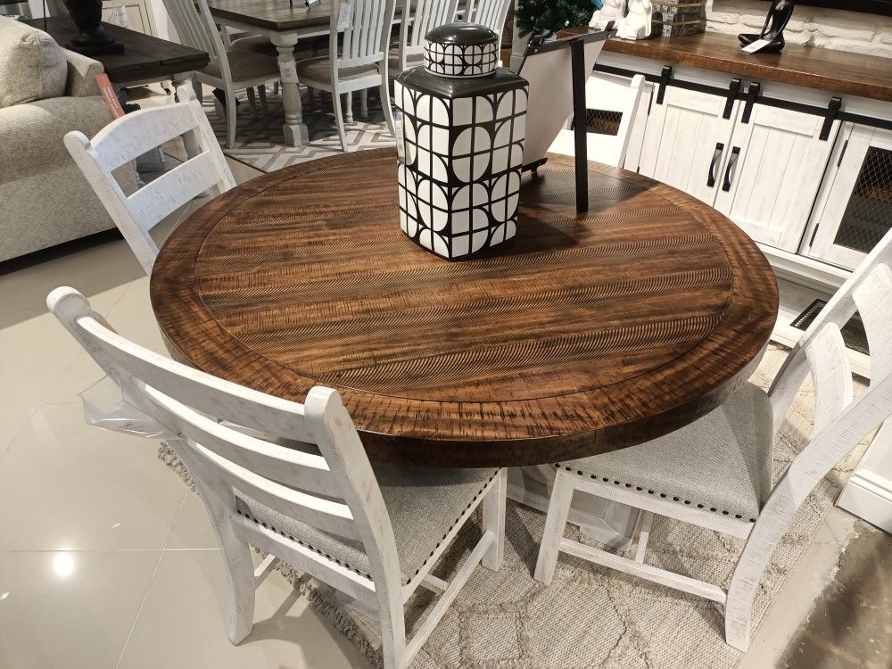 Valebeck Dining Set Table And 4 Chair $10 Down Payment And Financing Available