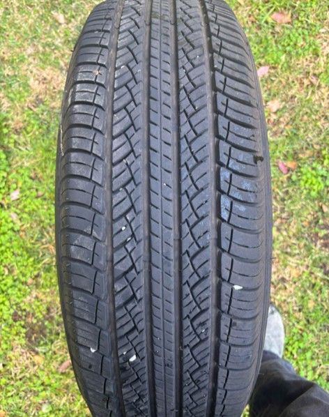 2024 Toyota Tacoma SR5 6lug Rims Tires (4) Semi New 