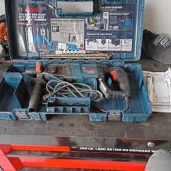 Bosch Bulldog Xtreme Hammer Drill 