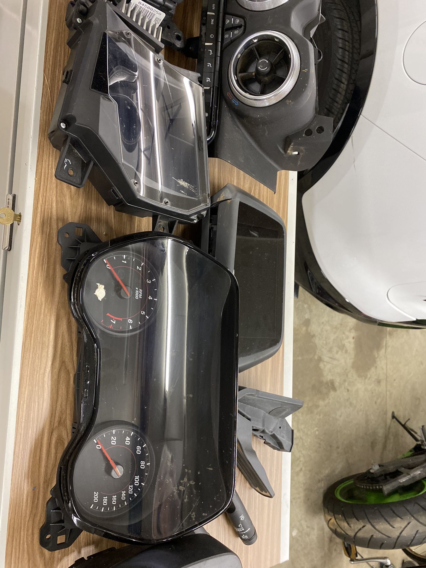 2020 Camaro ZL1 Dash Components