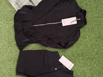 Women’s define jacket NWT