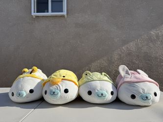 Set Of 4 Seals In Costumes