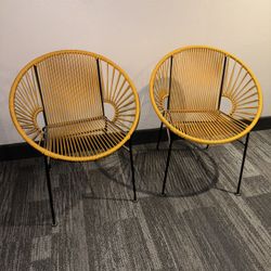 Lounge Chairs 