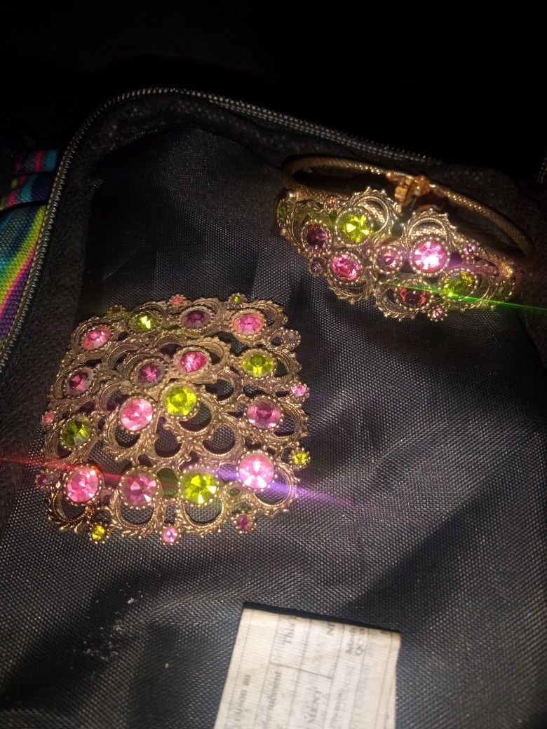 Sarah Coventry Brooch and Bracelet Set 