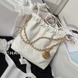 Chanel 22 City Bag