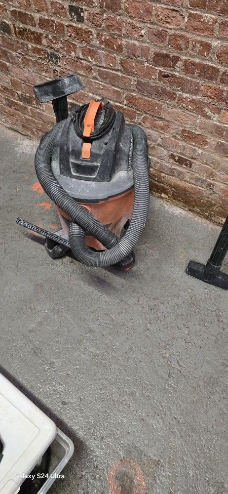 Rigid Shop Vac