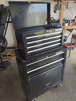 Craftsman 2-Piece Tool Chest and Cabinet