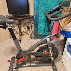 Schwinn Ic4 Spin Bike 