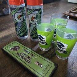 Seahawks Cups And Sign