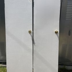 24” doors with handles