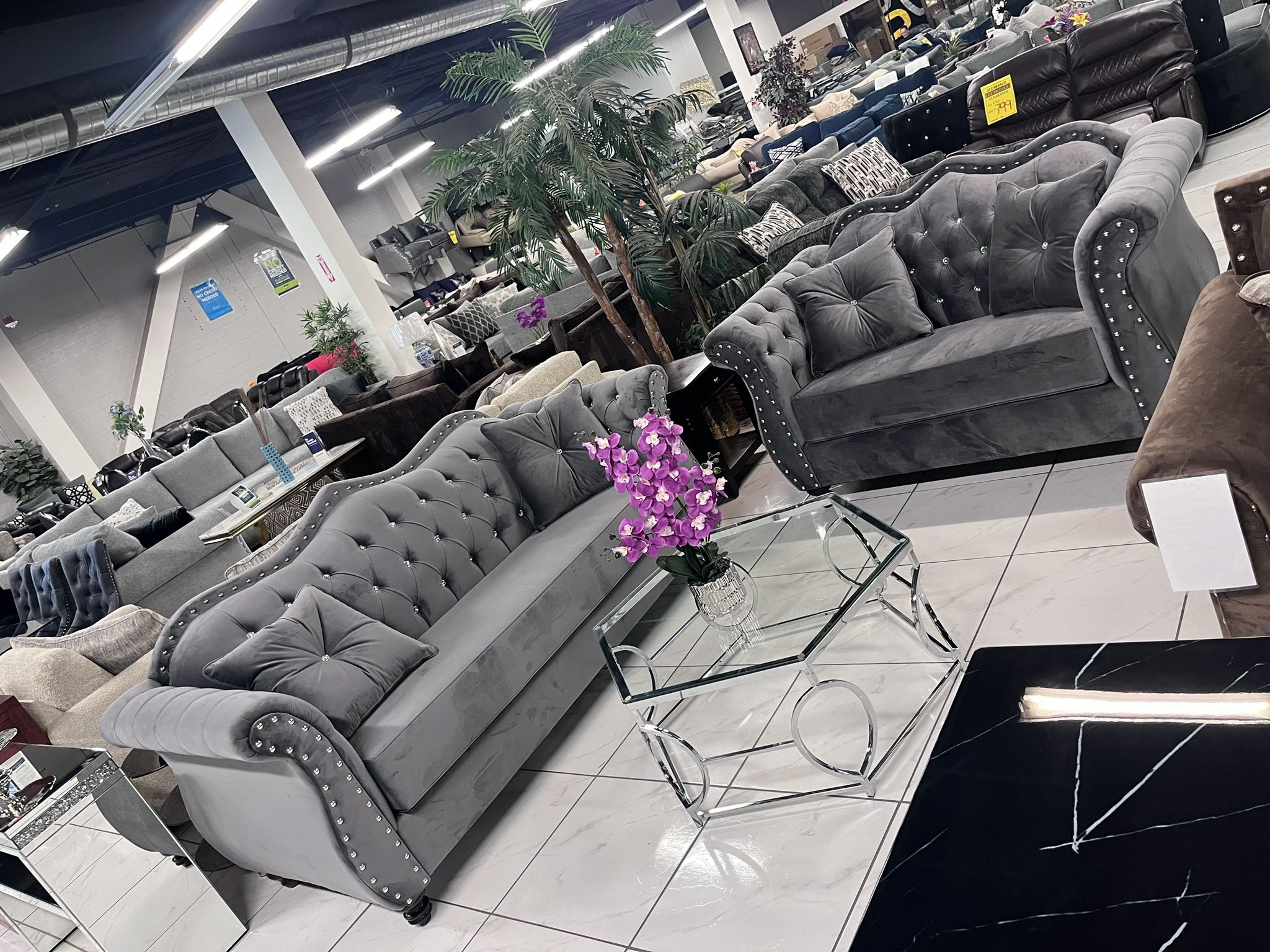 Beautiful Sofa Set 🩶 Grey Velvet 🩶