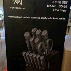 HUNTER.DUAL 15 Pcs Kitchen Knife Set with Block Self Sharpening, Black *NEW*