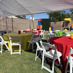 Tables / chairs / linens