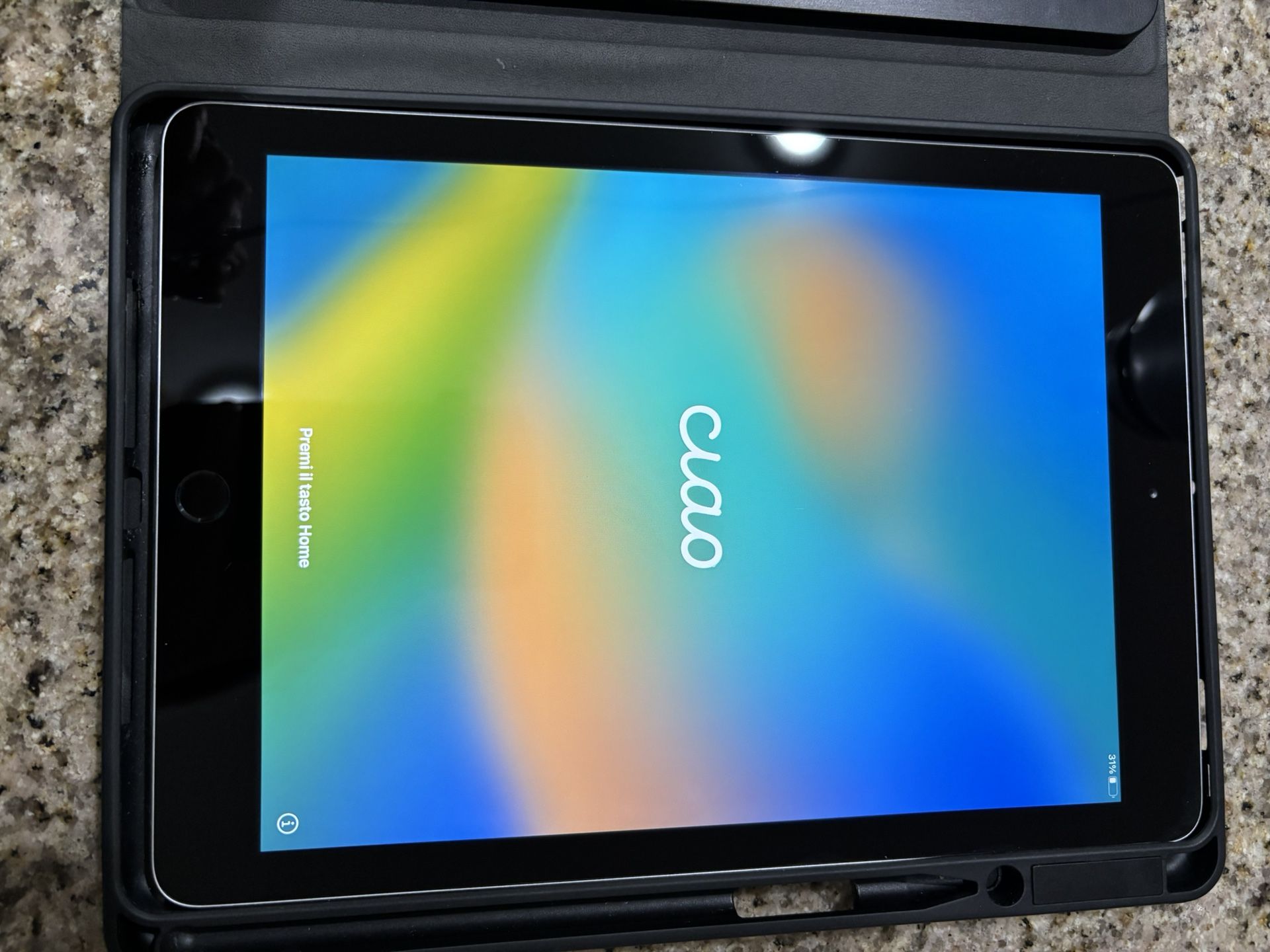 iPad With Case And Keyboard