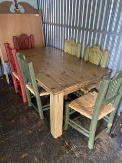 TABLE AND CHAIRS RUSTIC 