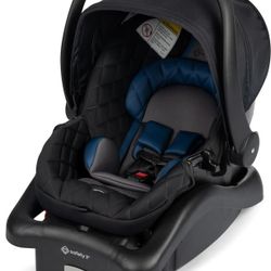 Safety 1ˢᵗ® onBoard™ Insta-Latch™ DLX Infant Car Seat, Newburyport

