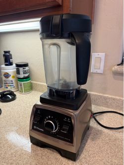 Vitamix Professional Series 750  blender (  clean )