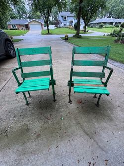 2 original Vintage Old Comiskey  White Sox baseball park seats original green paint   Wooden slats Verified by ChatGPT and similar ones selling on eBa