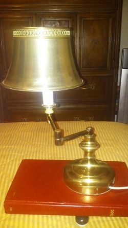Vintage Plymouth harlee int.brass metal double arm lamp