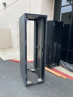 Server Rack 42U 19” Standard with Rollers