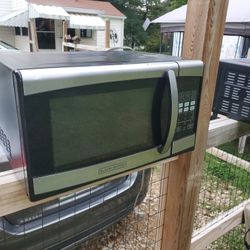 Microwave And Toaster Oven 