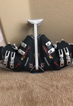 Salomon Ski Boots. Size 25.5. Excellent Condition. Rarely used.