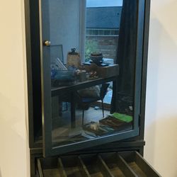 Trieste Server Hutch With 2-Door Console