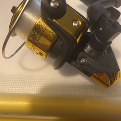 Fishing Reel JM200 Gear Ratio 5.2:1 (Gold)
