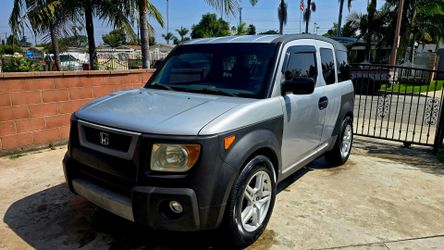 2003 Honda Element Ex  AWD auto!