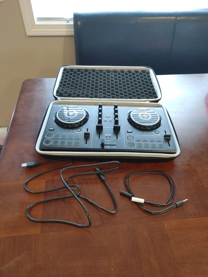 Pioneer DDJ 200 With Nice Case