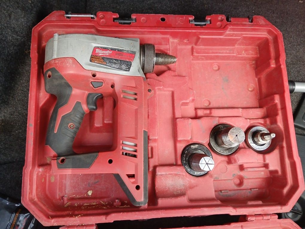 Milwaukee Expansion Tool