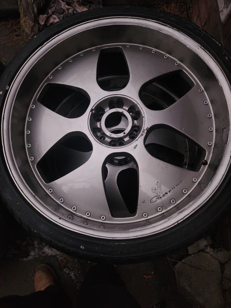 26" Giovanni's Universal Chevy 6 Lugs
