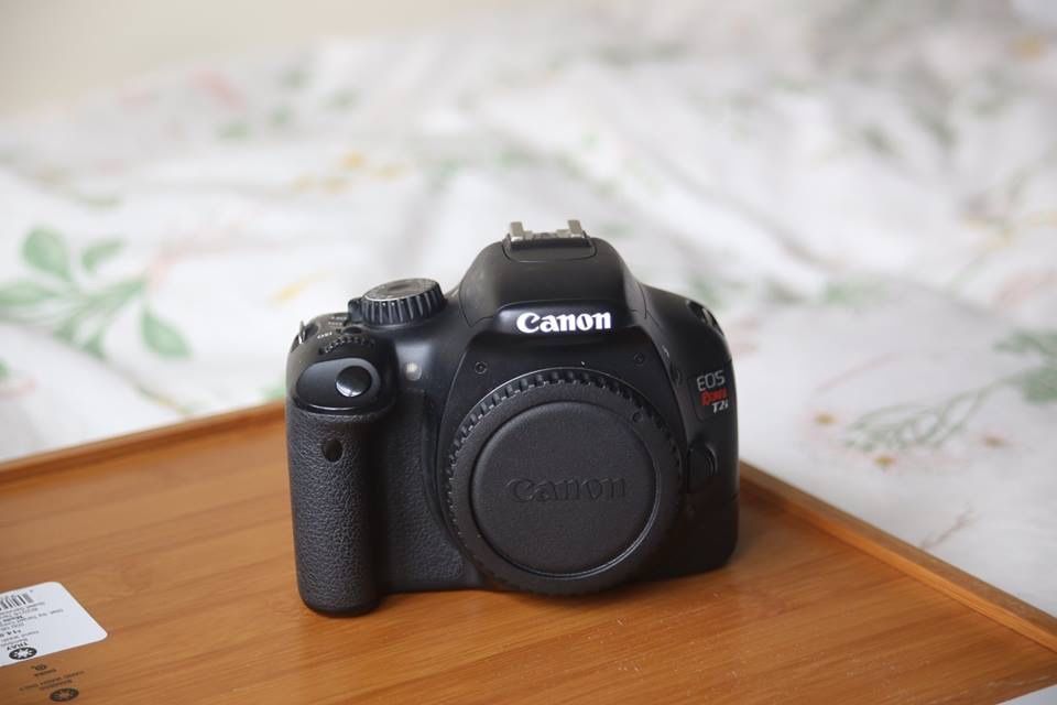 Canon EOS Rebel T2i (Body)