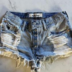 Levis- Rolling stone Limited Edition Size 27