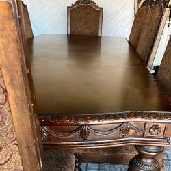 Dining room table set