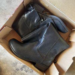 Woman’s Boots